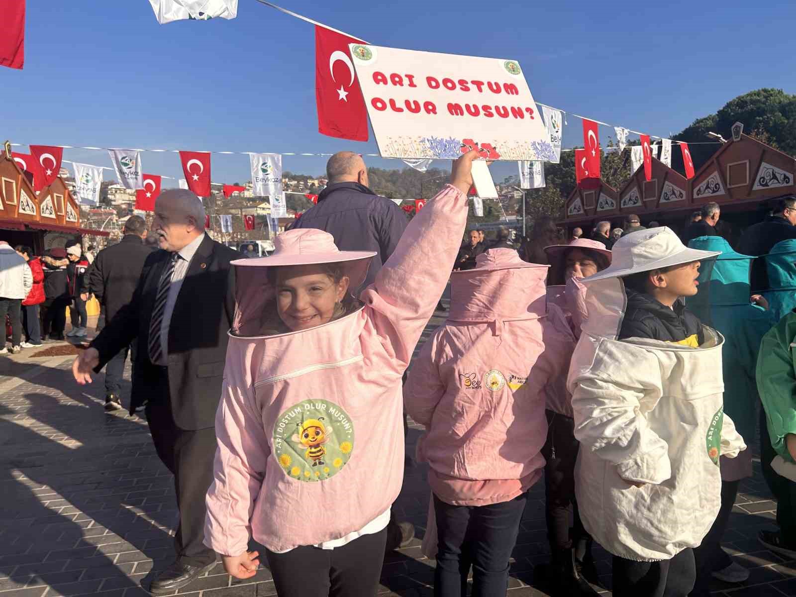 "10. Geleneksel Beykoz Bal Festivali" vatandaşları lezzet ve doğallıkla buluşturdu