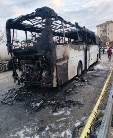 Silivri’de işçi servisi alevlere teslim oldu