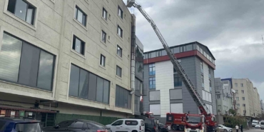 Restoranda yangın alarmı: Otel boşaltıldı, 1 yaralı