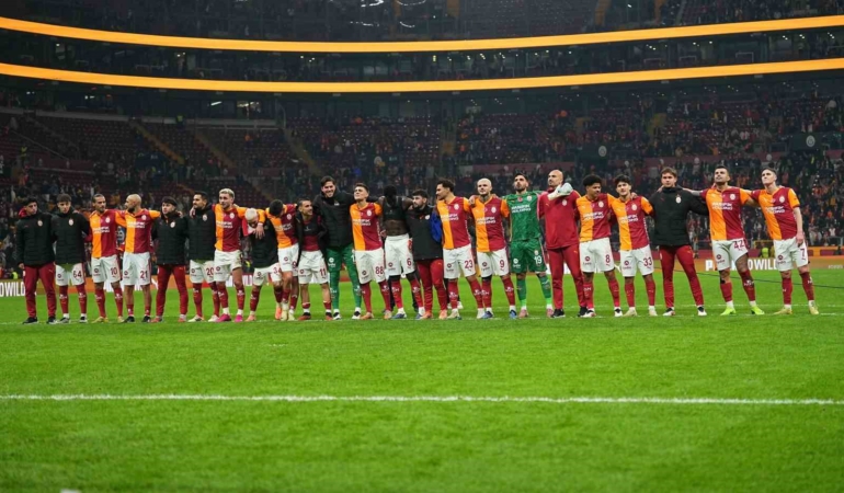 Galatasaray, Trendyol Süper Lig’de ilk yarıyı lider tamamladı