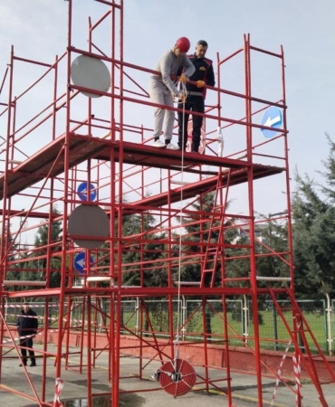 Survivor değil zabıta mülakatı: Zabıta adayları zorlu parkurlarda yarıştı