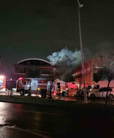 Esenyurt’taki fabrika yangını 6 saattir devam ediyor