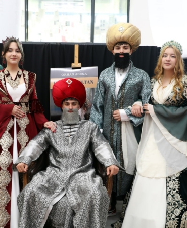 Öğrenciler roman kahramanlarını tanıttı