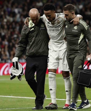 Real Madrid’de Eder Militao, 4 ay sahalardan uzak kalacak