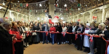 Rengarenk el emeği ürünlerle yeni yıl coşkusu başladı