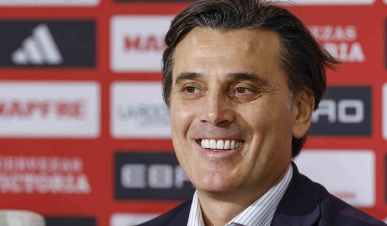 Vincenzo Montella: "Odağımız mart ayında oynayacağımız play-off maçları"