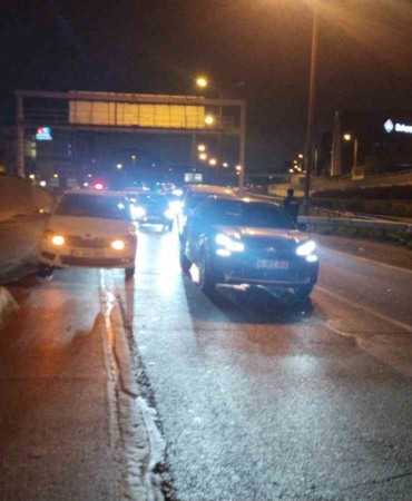 Üsküdar’da kontrolden çıkan otomobil takla attı : 1 yaralı