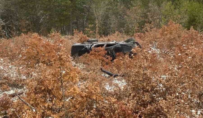 Kontrolden çıkan otomobil karşı şeride geçti: 4 yaralı