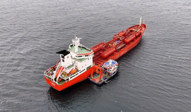 Küçükçekmece’de Alatepe Tankeri için kurtarma çalışmaları başladı