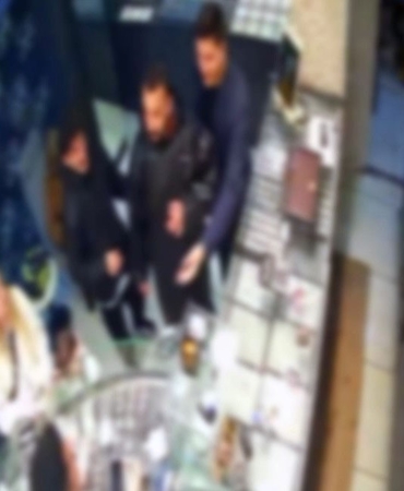 Eşinin altınlarını kumar borcu için aldı: Polis, tıraş olurken yakaladı