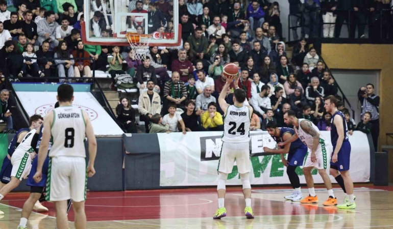 Sakarya Büyükşehir Basketbol, namağlup serisini 9 maça çıkardı