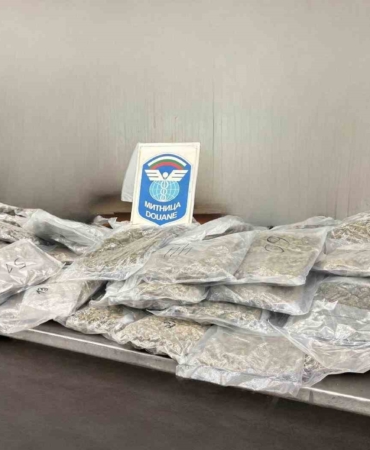 Türkiye’ye sokulmak istenen 22 kilo 560 esrar sınırda yakalandı