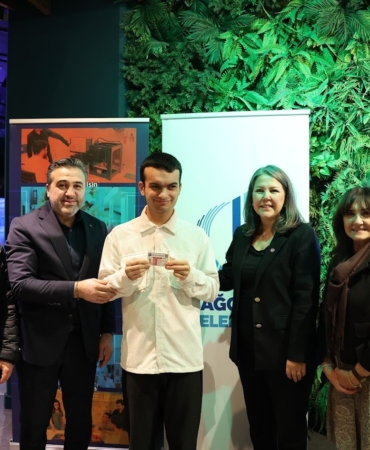 Engelliler, su altı dalışı yaparak yeteneklerini sergiledi