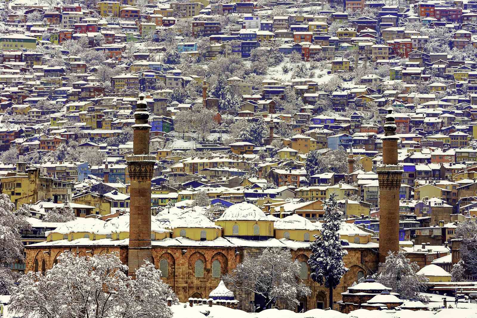 Bursa Ulu Cami dünya finalinde "Viki Anıtları Seviyor"da Türkiye birincisi oldu
