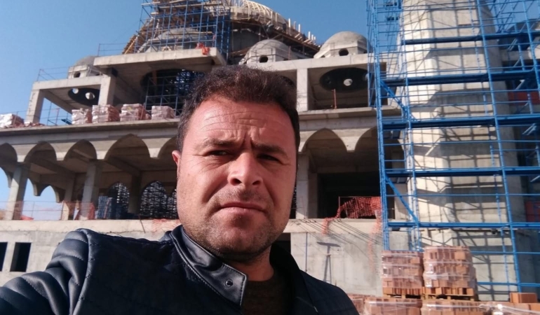 Ravza Camii yapımında iskeleden düşen işçi hayatını kaybetti