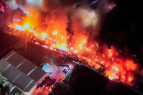 Esenyurt’taki fabrika yangını 4 saattir devam ediyor: Patlamalar peş peşe geldi