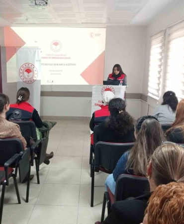 Gelibolu’da kahverengi kokarca ile mücadele eğitimleri devam ediyor