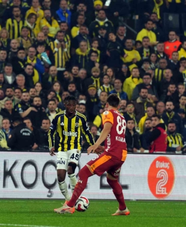 Trendyol Süper Lig: Fenerbahçe: 1 - Galatasaray: 1 (Maç sonucu)