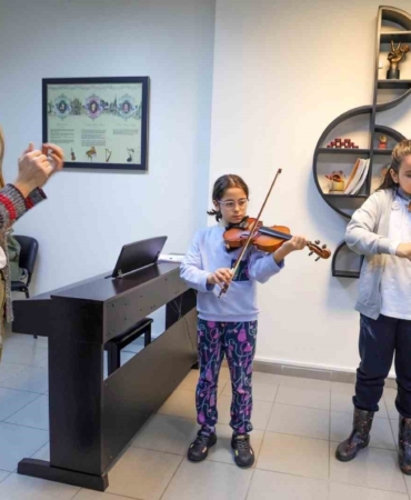 Ümraniye Müzik Akademisi eğitimlerine aralıksız devam ediyor