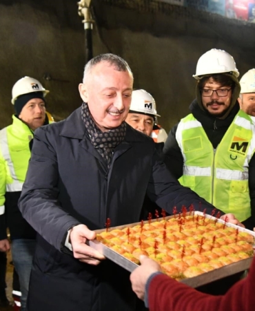 Kocaeli Büyükşehir ekipleri yeni yıla şantiyelerde girdi