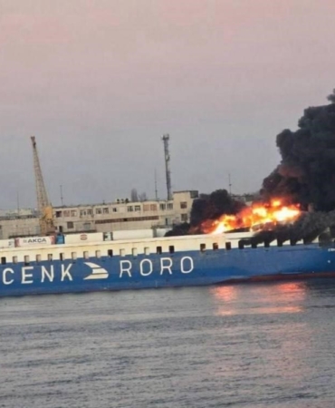 Tır taşımacılığı yapan Türk gemisi Odesa’da vuruldu