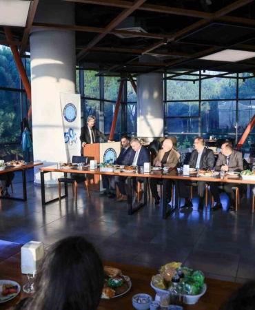 BUÜ’de personel motivasyonu ön planda