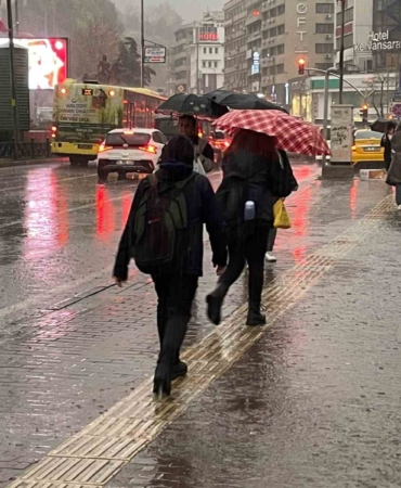 Bursalı çiftçilerin yağışlarla yüzü güldü