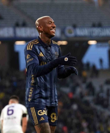 Anderson Talisca gollerine devam etti