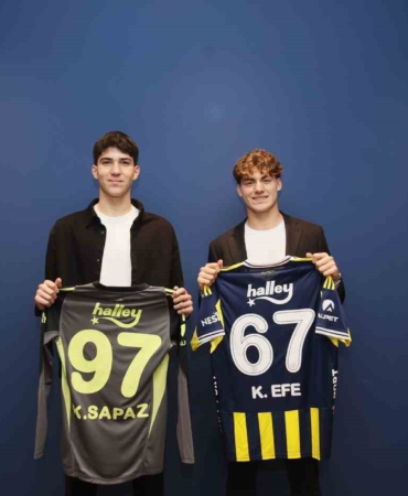 Fenerbahçe, Kamil Efe Üregen ve Kuzey Sapaz ile profesyonel sözleşme imzaladı