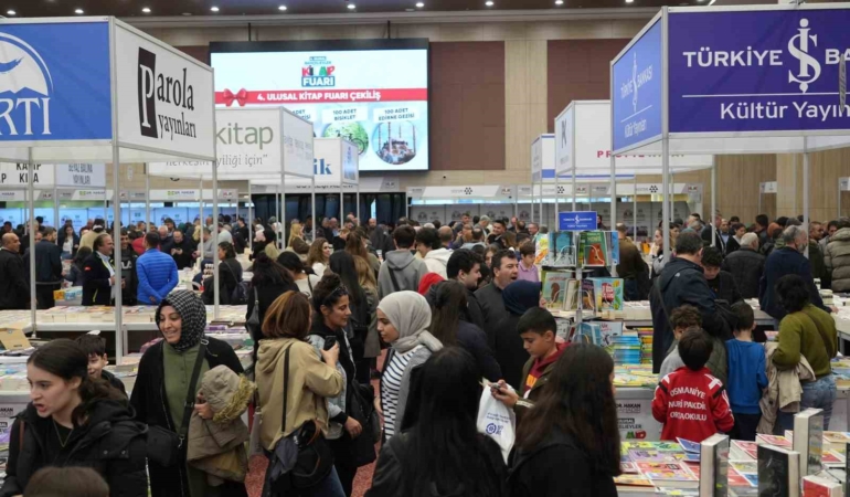 Bahçelievler Kitap Fuarı’nı 1,5 milyon kitapsever ziyaret etti