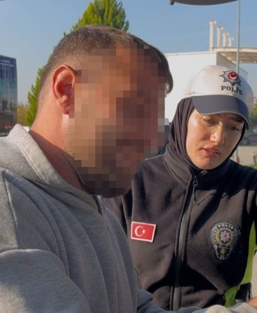 Kendi hatasının faturasını polise kesmeye çalıştı "Biz zaten abone olduk, ayda 10 defa ceza ödüyoruz"