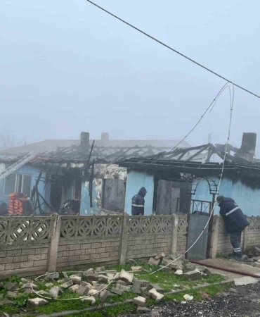 Muratlı’da ev yangını: 1 kişi dumandan etkilendi