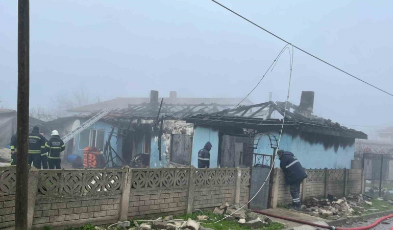 Muratlı’da ev yangını: 1 kişi dumandan etkilendi