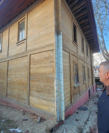 Gölcük’teki 145 yıllık çivisiz cami restore ediliyor