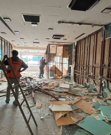 Şişli’de kaçak yapılar tek tek yıkılıyor