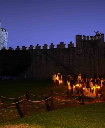 Yedikule zindanlarında fener ışığında tarihe yolculuk