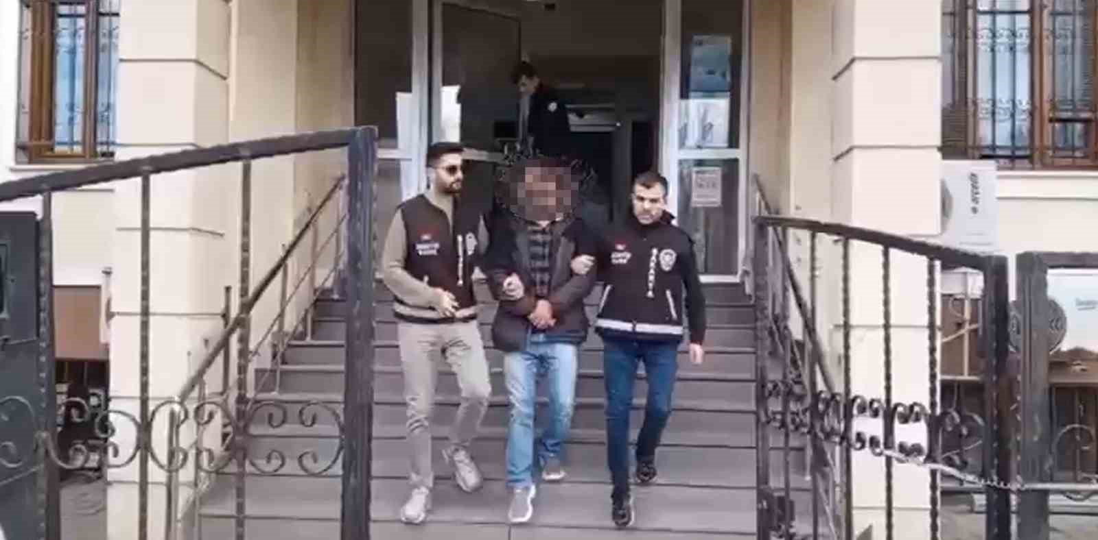10 yıldır firari olan şüpheliyi polis yakaladı