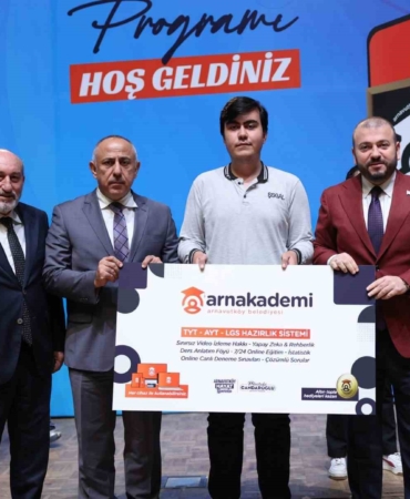 ArnAkademi ile YKS ve LGS yolculuğunda dijital güç Arnavutköy’de