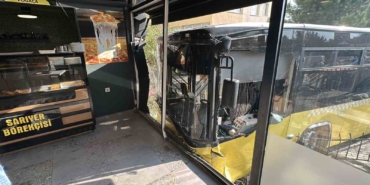 Üsküdar’da İETT otobüsü börekçiye daldı: 4 yaralı