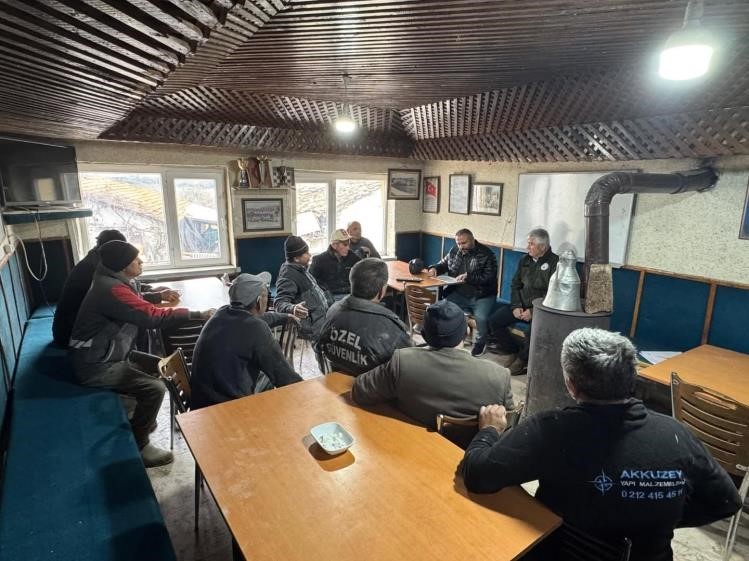 Yenipazar’da çiftçilere tarımsal destekleme ve hibe eğitimi verildi