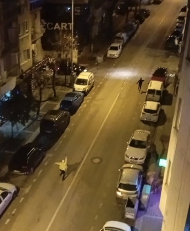 Alkollü sürücü önce araçla sonra koşarak kaçtı: Polis havaya defalarca ateş açtı, yine durmadı