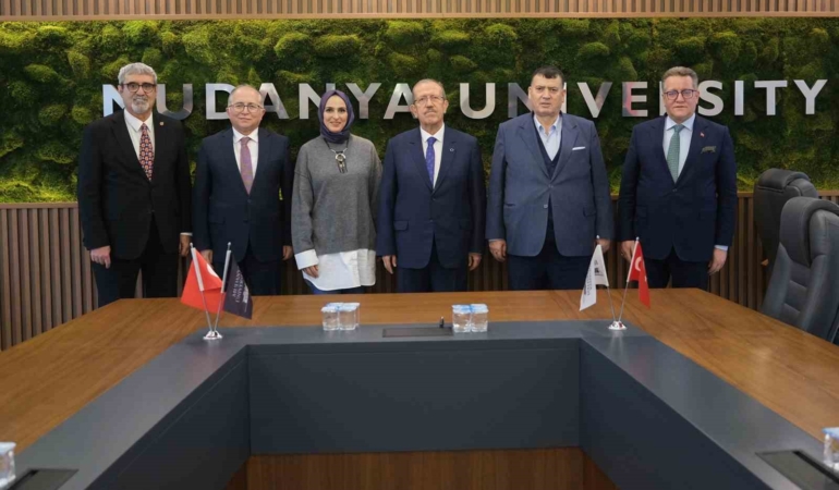 Dr. Özkul’dan Mudanya Üniversitesi’nde ‘hayat’ dersi