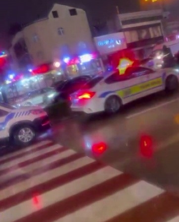 Kaza yerine gelen polis, kendi oğlunun yaralı olduğunu görünce şok yaşadı