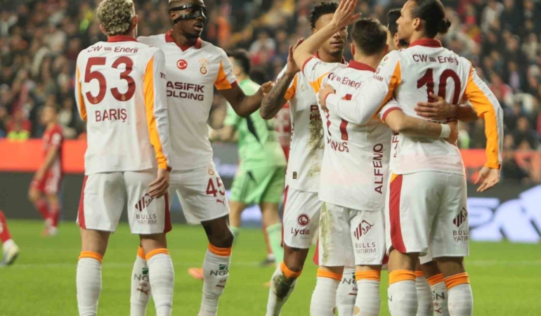 Galatasaray, ligde deplasmanda 2 maç sonra kazandı