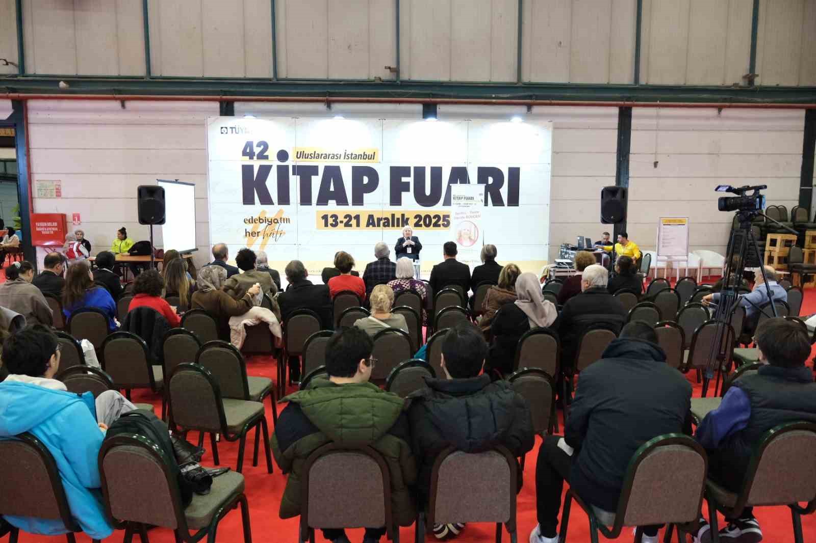 TÜYAP Kitap Fuarı’nda "Yazar Buluşmaları" yoğun ilgi görüyor