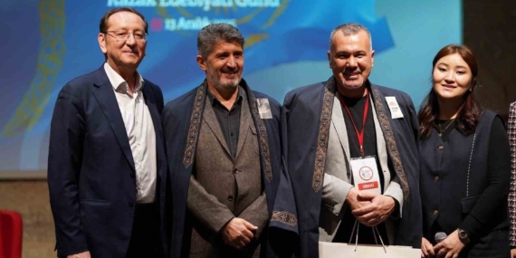 İstanbul’da Kazak edebiyatı rüzgarı esti
