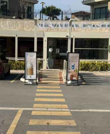 Yemek programının şampiyonuna ait hamburgerci kurşunlandı: Haraç istendiği iddia edildi