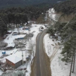 Kazdağları’na beklenen kar geldi: Yüksek kesimler beyaza büründü