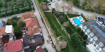 Papa ziyaret etti, sit alanındaki arsalar değerlendi