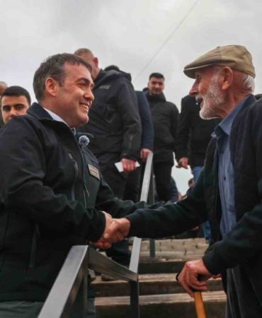 Vali Sözer, yangın mağdurları için yapılan kalıcı konutları inceledi